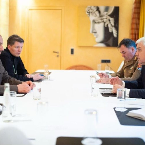 Întâlnire bilaterală între ministrul Apărării Naționale și omologul ucrainean