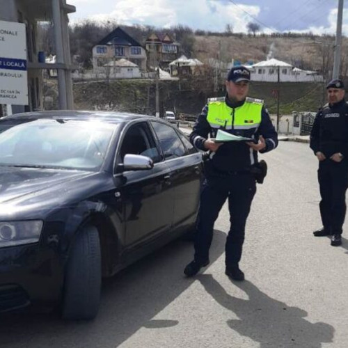 Zeci de sancțiuni în urma unei acțiuni a poliției din Vrancea în mai multe comune din județ