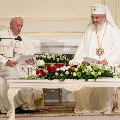 Papa Francisc, în stare gravă / Ce mesaj a transmis PF Daniel, Patriarhul Bisericii Ortodoxe Române