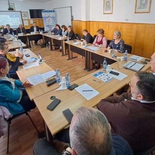 Sindicatul Liber din Învățământ Vrancea a organizat dezbaterea națională privind planurile-cadru pentru liceu