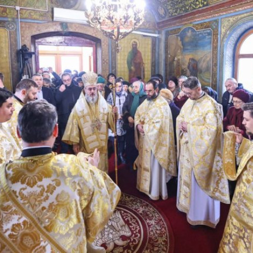 Înaltpreasfințitul Ciprian oficiază slujba de Duminica Izgonirii lui Adam din Rai