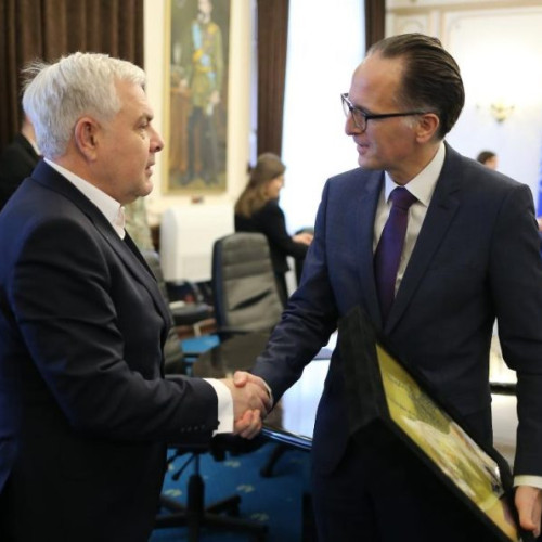 Ministrul apărării naționale, întâlnire cu ambasadorul Germaniei în România
