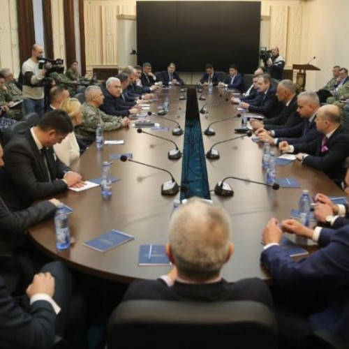 Întâlnire între comisiile de apărare și Ministerul Apărării Naționale