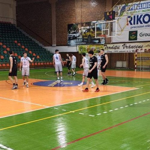 CSM Focșani 2007 câștigă meciul cu CS U Cluj Napoca