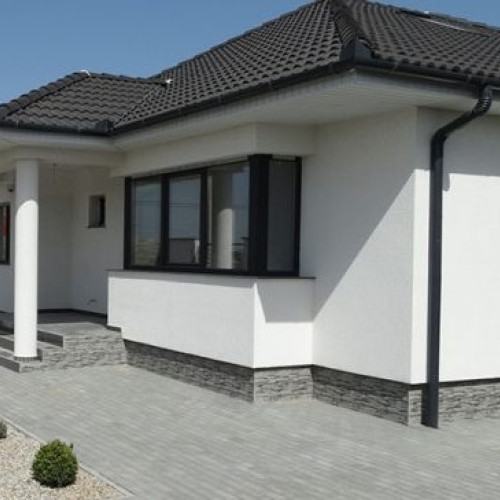 Programul &quot;Noua Casa&quot; va continua in 2025 pentru tineri