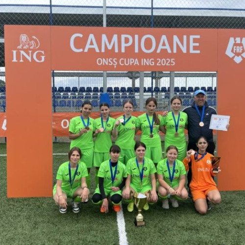 Echipa de fotbal fete din Tifesti câștigă medalie de bronz la Olimpiada Națională a Sportului Școlar