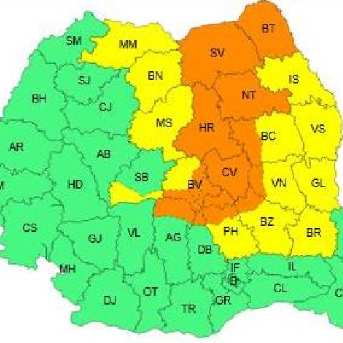 Vremea se îmbunătățește, dar avertizările continuă
