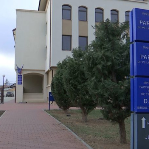 Măsură de control judiciar pentru doi inculpați la Vrancea