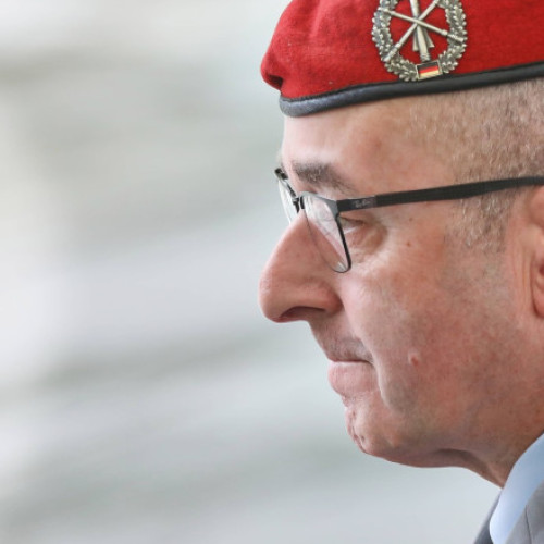 „Rusia ar putea ataca NATO în următorii 4 ani”, avertizează șeful armatei germane. Rusia produce anual sute de tancuri