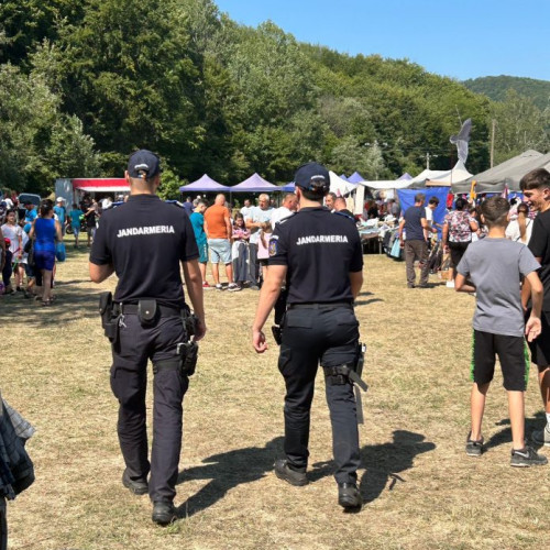 Jandarmii vrânceni asigură ordine în timpul minivacanței de Rusalii