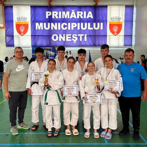 Focșaniul domină finala campionatului național școlar de judo