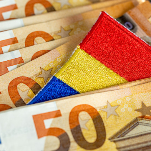 România s-a împrumutat cu 4,7 miliarde de euro de pe piețele internaționale. „Costurile de împrumut, deși în scădere, rămân ridicate”