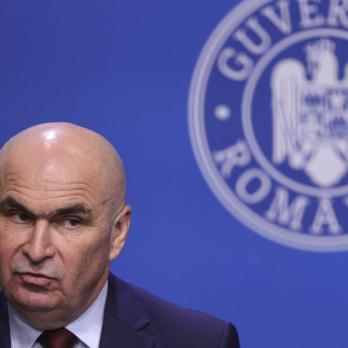 Bolojan a anunțat pachetul 2 de măsuri de reformă în administrație: concedieri la primării, reducerea numărului de polițiști locali
