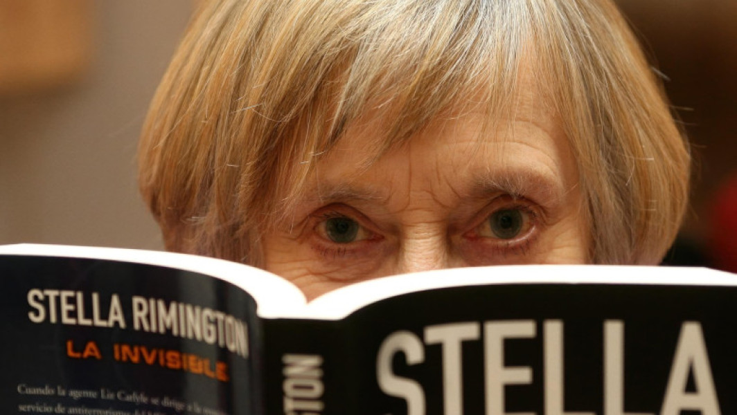 A murit Stella Rimington, prima femeie şefă a contraspionajului britanic MI5