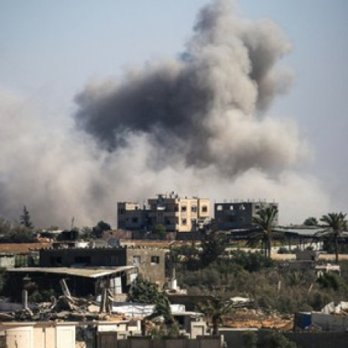 bombardamente israeliene asupra orașului Gaza în noaptea de sâmbătă spre duminică