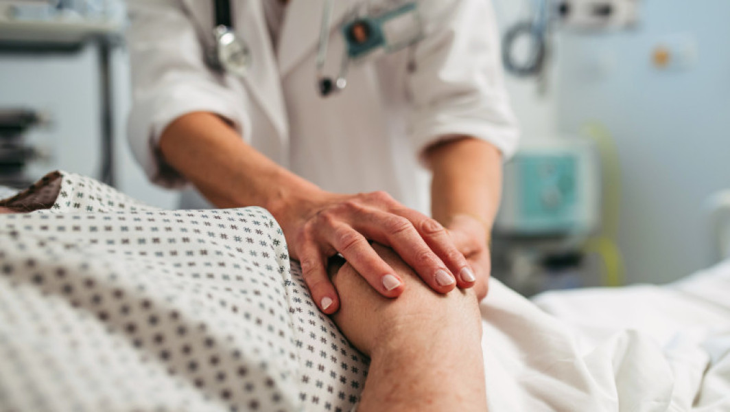 Românii care nu pot ajunge la medic din cauza banilor și a distanței lungi, un real pericol pentru sănătatea lor