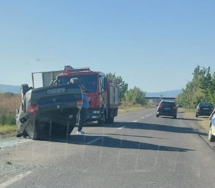 Accident rutier cu autoturism răsturnat între Focșani și Milcovul