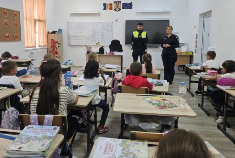 Poliția Vrancea a organizat activități pentru siguranța elevilor în școli