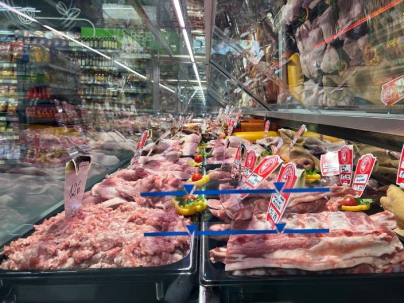 Prețurile alimentelor de bază au crescut moderat în august, în timp ce produsele sezoniere au scăzut