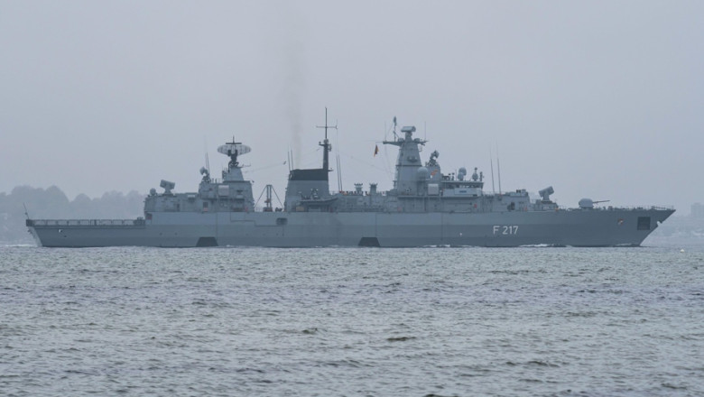 Avion rusesc a survolat o fregată germană în Marea Baltică, afirmă ministrul apărării