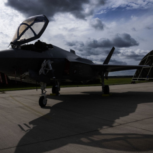 Dronă suspectă perturbă traficul aerian la patru aeroporturi din Danemarca