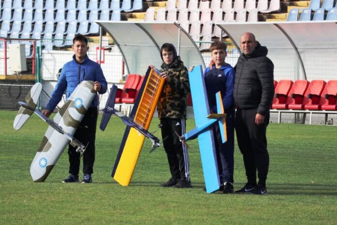 Cupa Buzăului: Echipa de aeromodelism din Vrancea a obținut toate locurile I