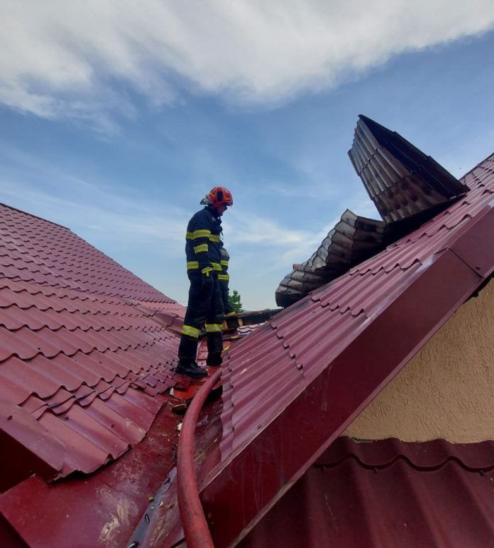 Incendiu localizat la o cameră peste un gater în Vrancea